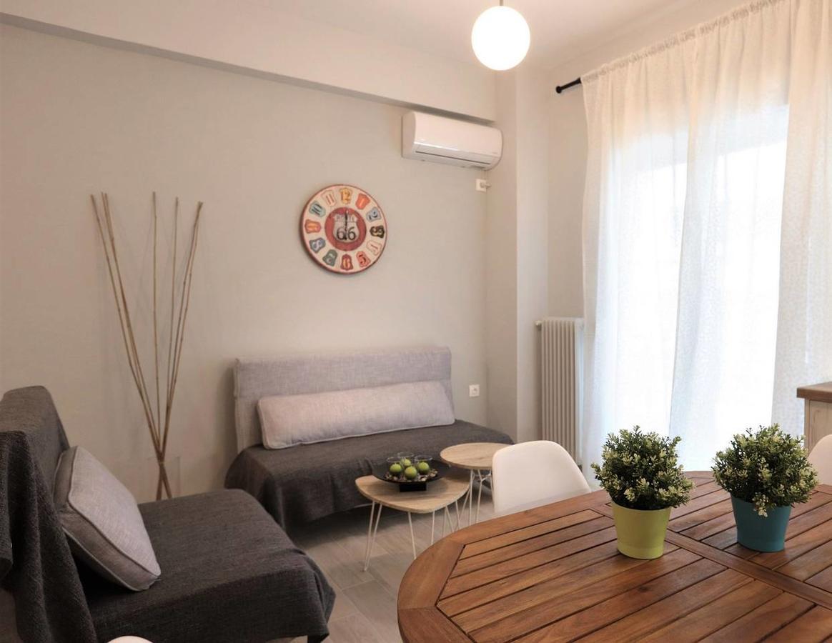 Pale Coloured Apt In Athens Historic Centre Екстериор снимка