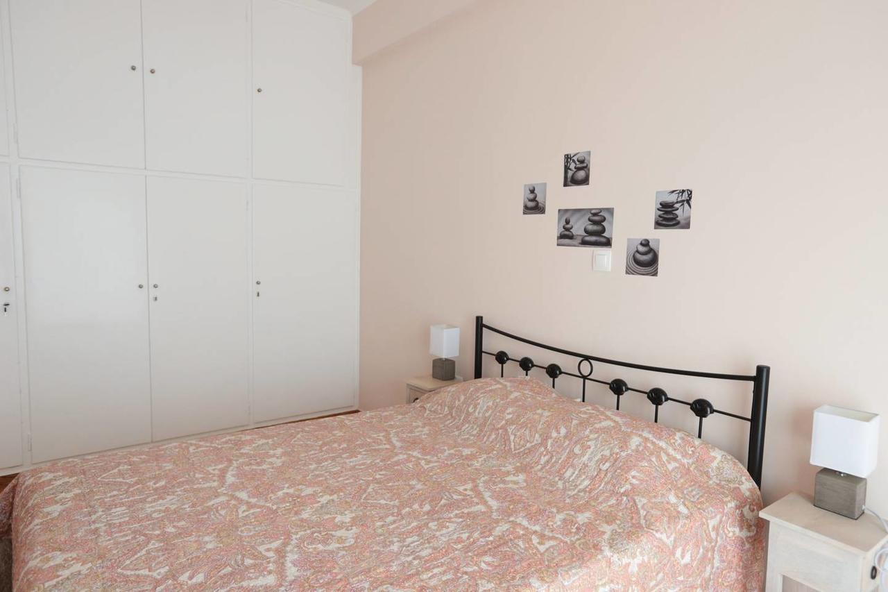 Pale Coloured Apt In Athens Historic Centre Екстериор снимка